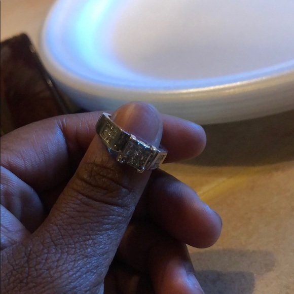 Ring - Picture 4 of 4